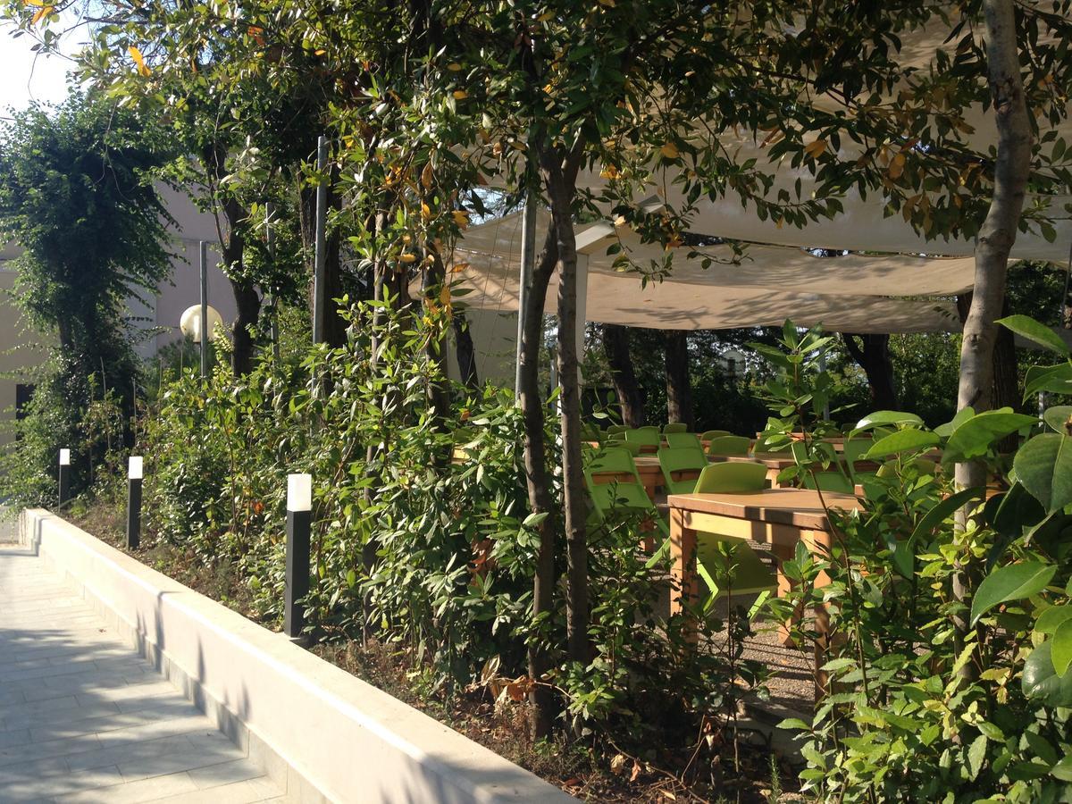 Tabano Ristorante-Casolare Acomodação com café da manhã Iesi Exterior foto