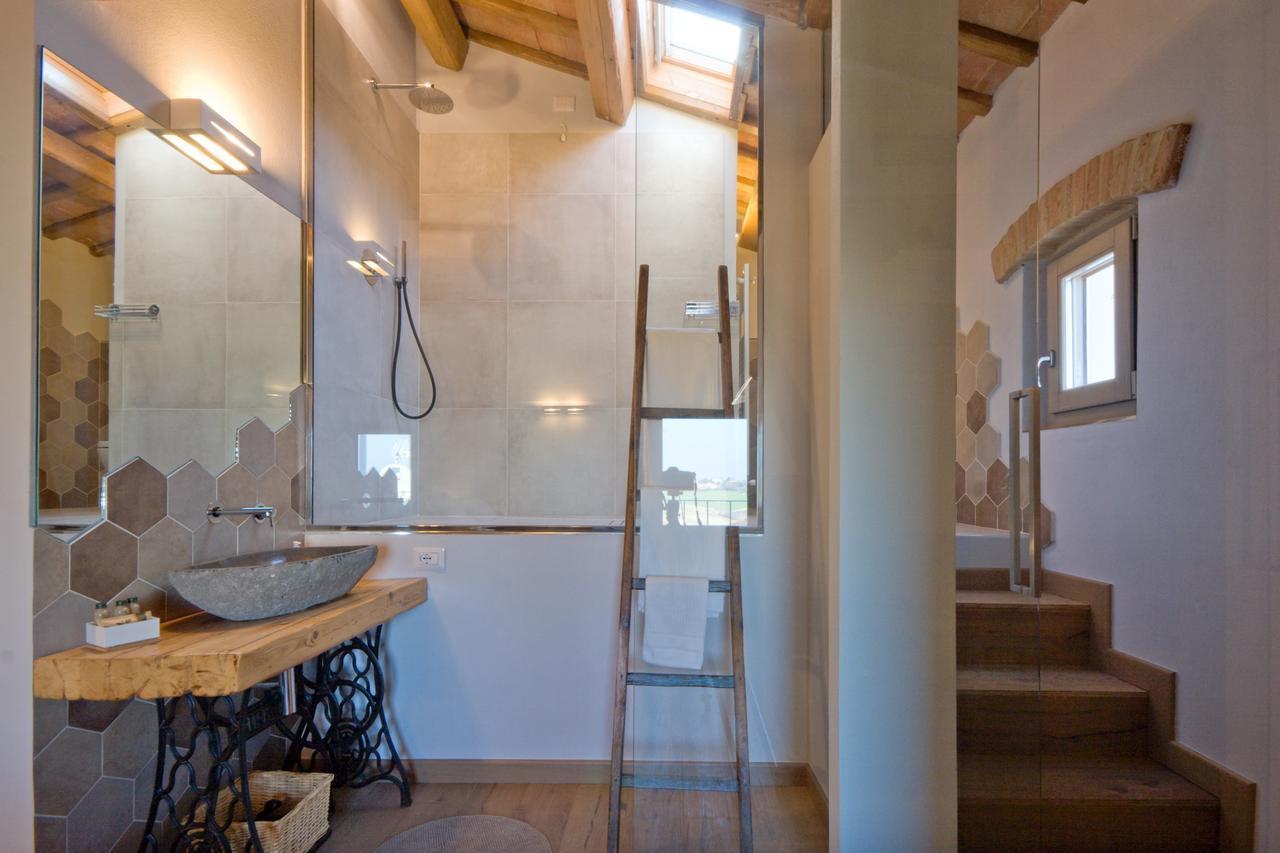 Tabano Ristorante-Casolare Acomodação com café da manhã Iesi Exterior foto